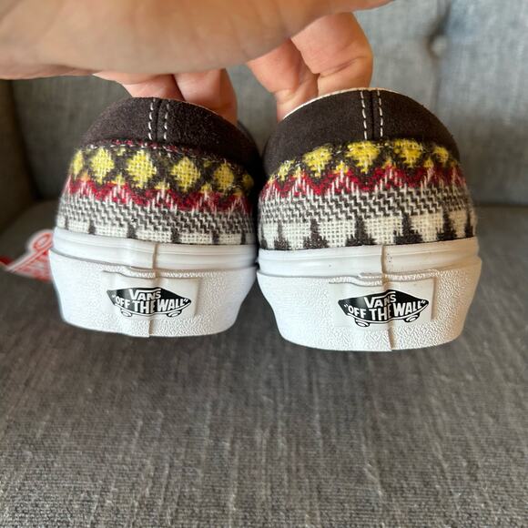 NEW Vans Womens Classic Slip On Fair Isle Brown White Low Print Sneaker Shoes 6 - Picture 9 of 11